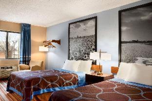 Queen Room - Disability Access interior